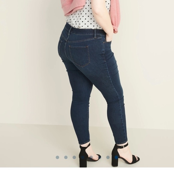 Old Navy Pop Skinny Icon Jeans, Plus Size 24 Blue Denim Slim Fit - Picture 2 of 12